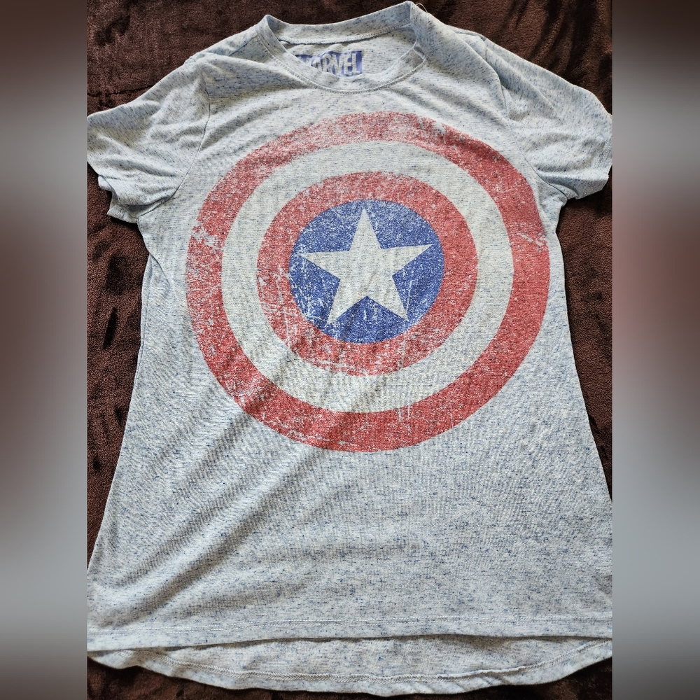 Marvel Captain America Women's Graphic Tee T-Shirt Size L